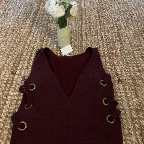 New Burgundy silence + noise crop top - Picture 2 of 5